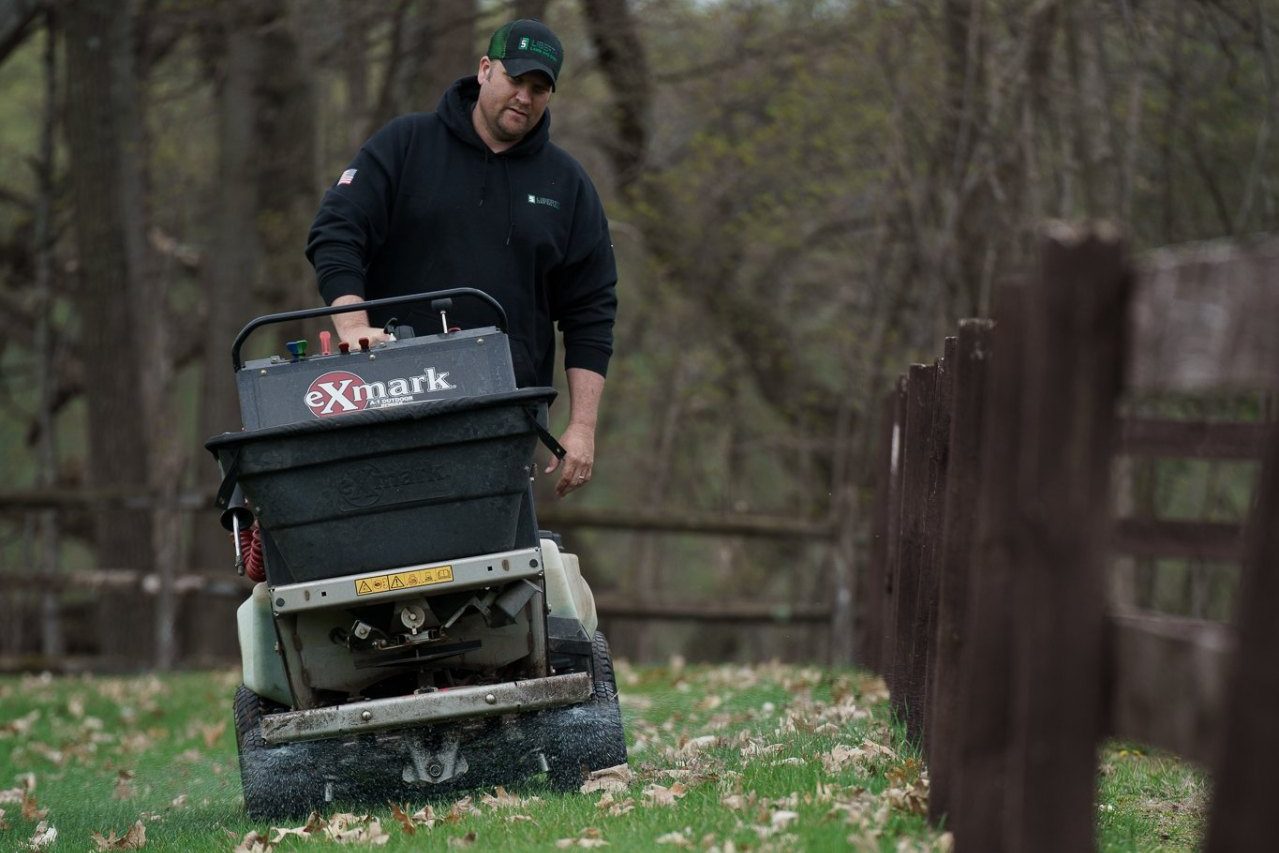 The Fall Fertilization Schedule That Actually Works on Minnesota Lawns